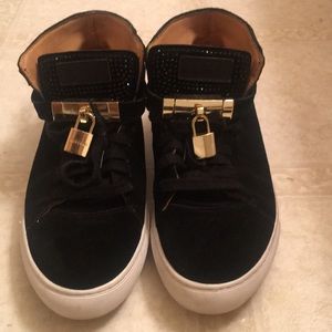 Genuine Buscemis size 45